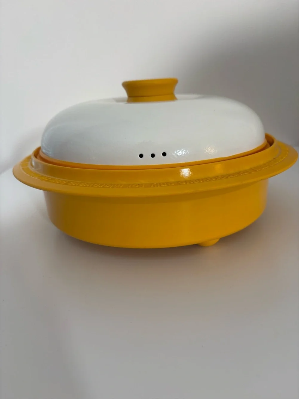 Microwave-Safe Steamer Bowl in Yellow and White with Snap Lid